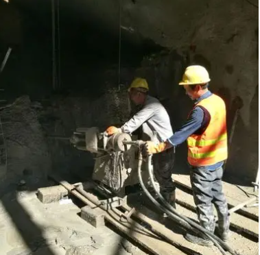 水下抗分散灌浆料特点 水下不分散注浆料介绍